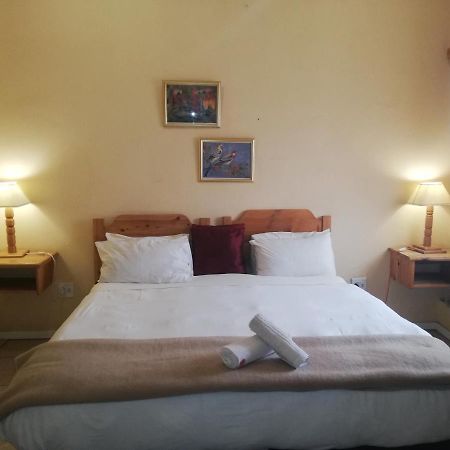 The Old Mill Hotel Machadodorp Extérieur photo