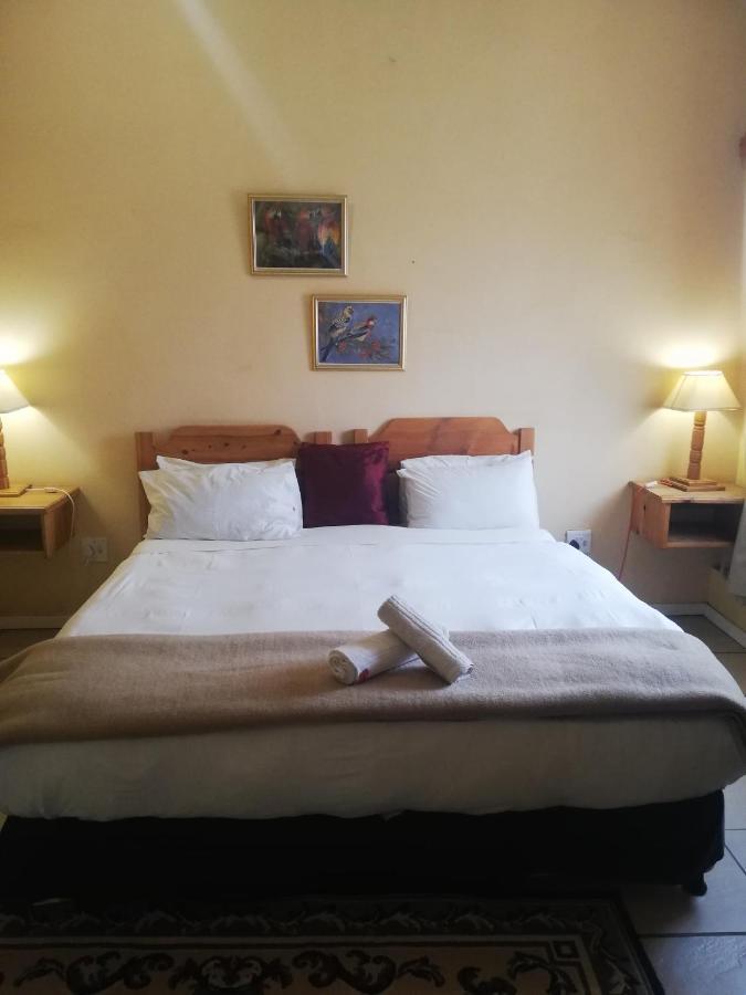 The Old Mill Hotel Machadodorp Extérieur photo