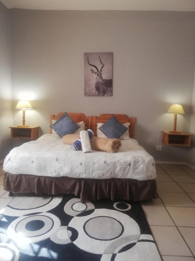 The Old Mill Hotel Machadodorp Extérieur photo